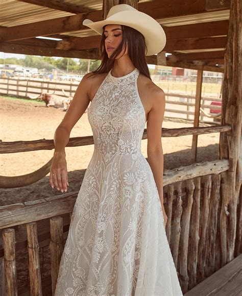 Boho Western Wedding Dresses for Dreamy Ceremonies