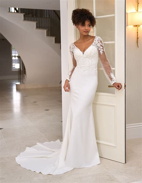 Find the Perfect Casual Elegant Wedding Dress