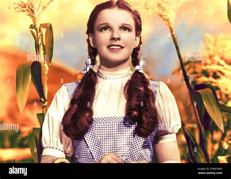 Dorothy Gale: Oz's Iconic Heroine Unveiled