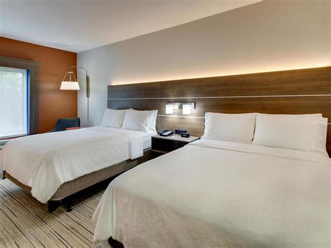 Hotels Near Emory University