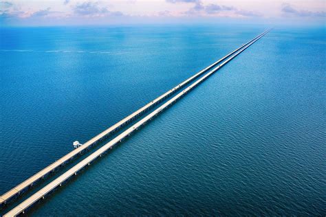 Lake Pontchartrain Bridge: Exact Length Unveiled