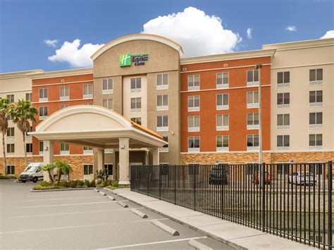 Best Largo Florida Hotels for 2023: Top Picks Revealed