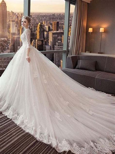 Best Wedding Dresses with Long Train for 2023